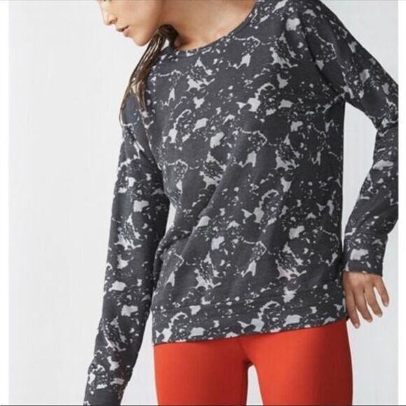 NWT Fabletics Burnout Oversized Pullover French Terry Long-sleeve Size M - Picture 4 of 12